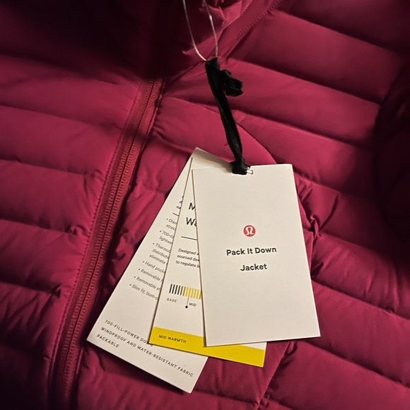 NWT lululemon athletica Pack It Down Jacket Women's Size 4 in Pomegranate (Pink) - Picture 3 of 16